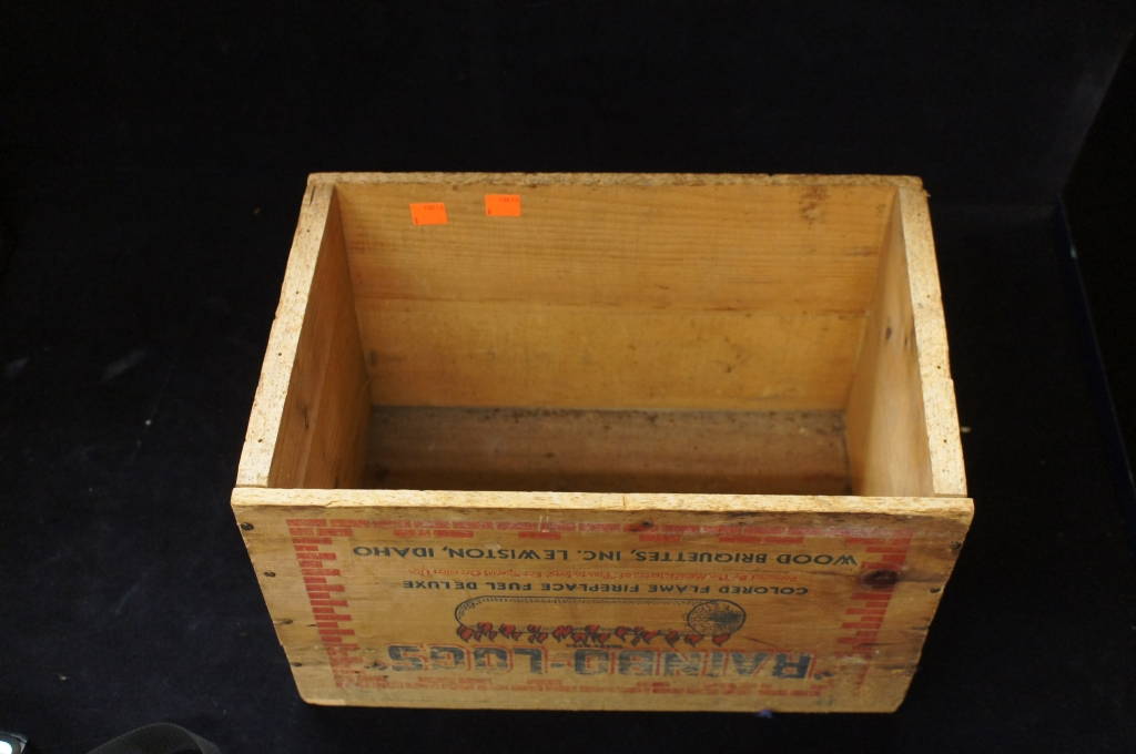 Vintage 1930s Rainbo-Logs Fireplace Fuel Wood Advertising Crate Box sale Lewiston ID